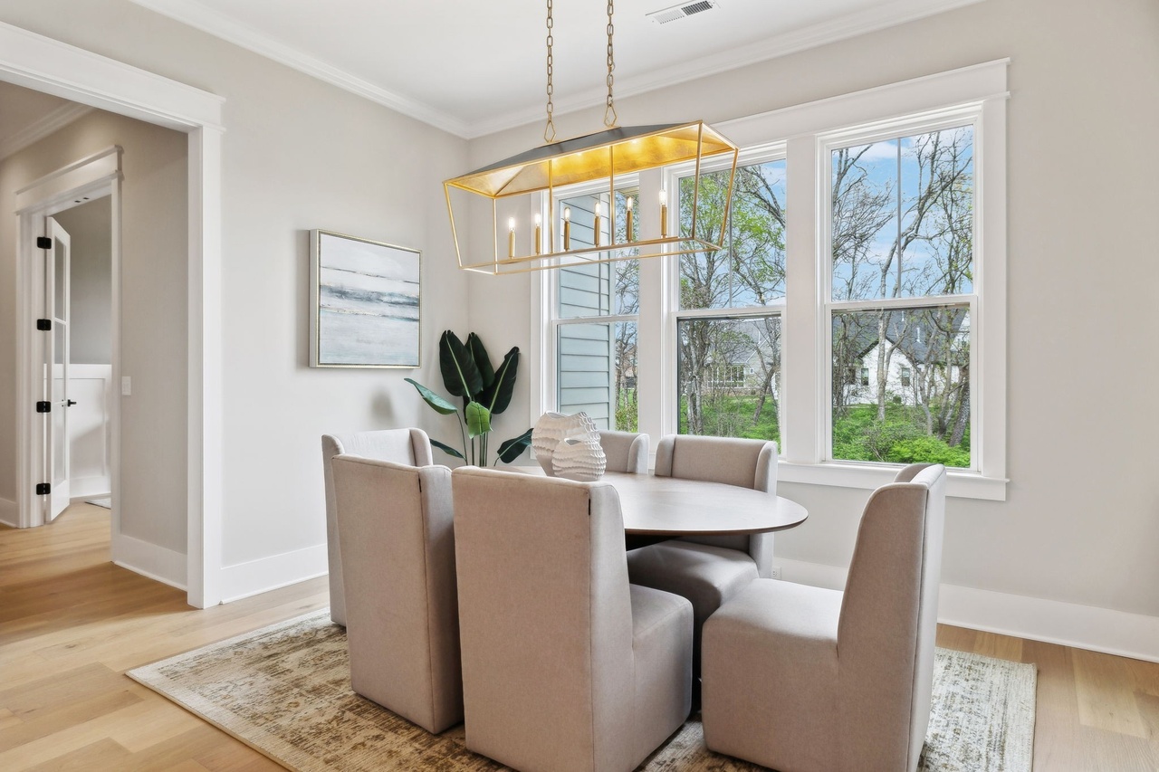 Defatta custom home in Murfreesboro dining area